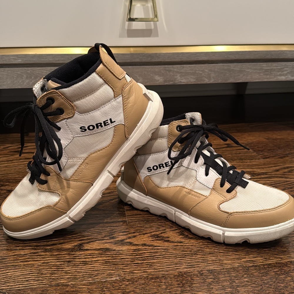 Sorel High Top Sneakers, size 10.